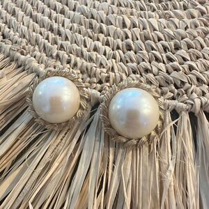 DONNALD STANNARD Vintage Faux Pearl‎ Chunky Clip On Earrings Gold Tone Trims